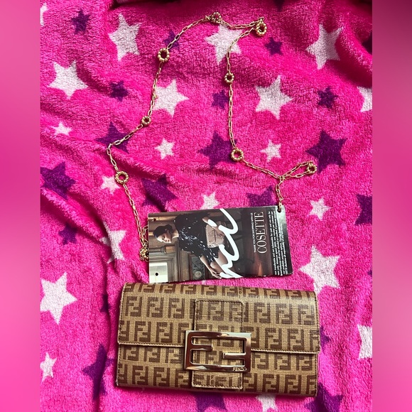 Authentic Vintage Fendi Wallet - Picture 4 of 4